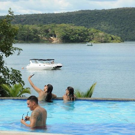 Aldeia Do Lago: Lakeside Apartment with Modern Kitchen and Pool Access Caldas Novas Exterior photo