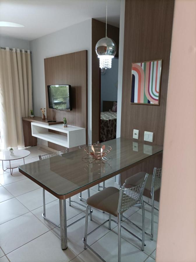 Aldeia Do Lago: Lakeside Apartment with Modern Kitchen and Pool Access Caldas Novas Exterior photo
