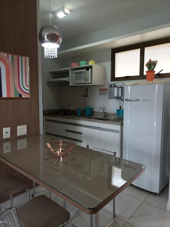 Aldeia Do Lago: Lakeside Apartment with Modern Kitchen and Pool Access Caldas Novas Exterior photo